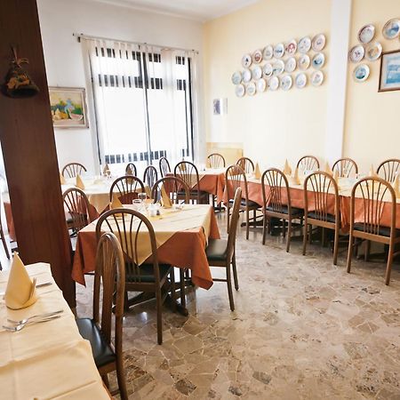 Hotel Milan Rosolina Mare Eksteriør billede