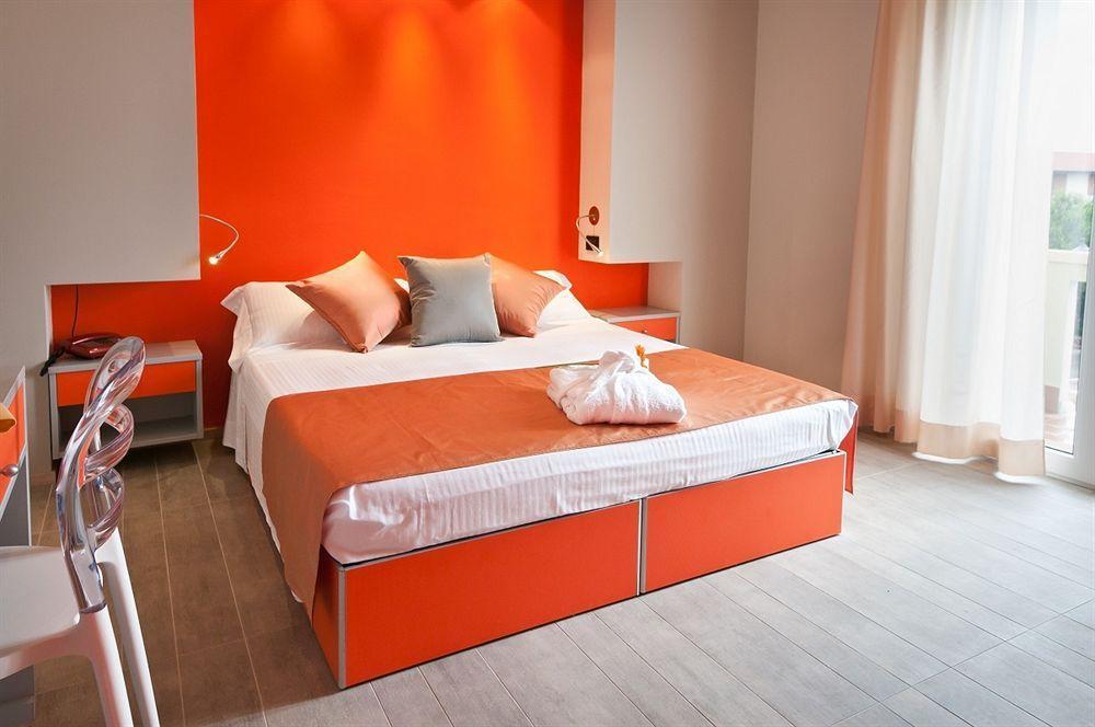 Hotel Milan Rosolina Mare Eksteriør billede