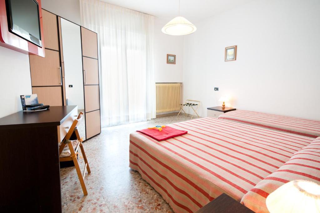 Hotel Milan Rosolina Mare Værelse billede